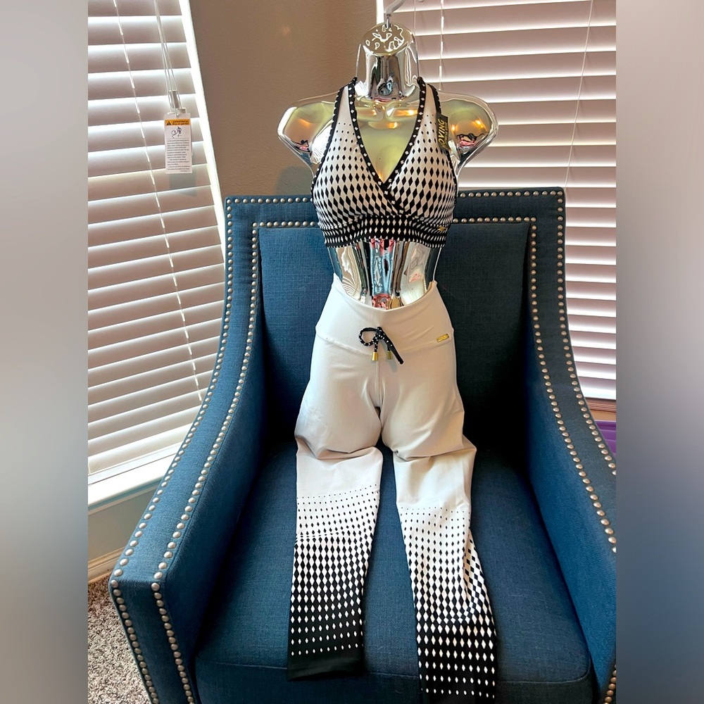 Moving 2 piece gym pant set